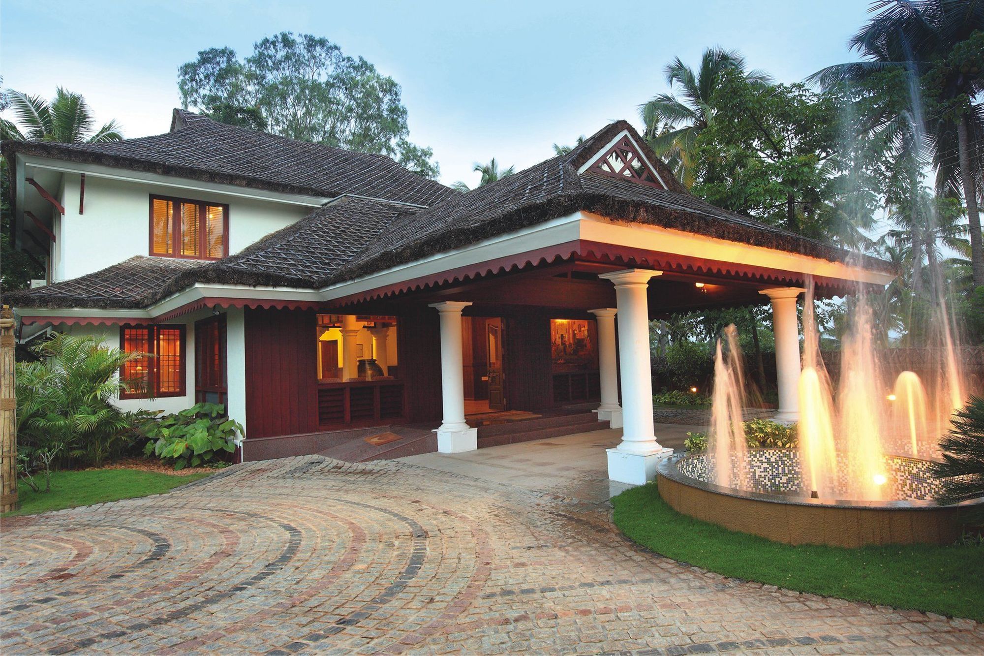 Fragrant Nature Backwater Resort & Ayurveda Spa Kollam Bagian luar foto